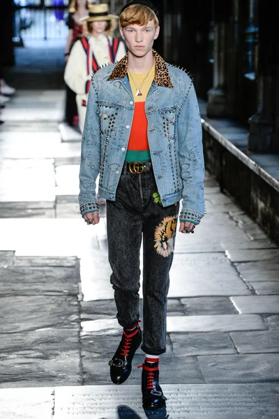 Look 23